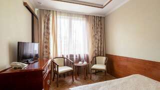 Гостиница Риал Владивосток Двухместный номер с 1 кроватью-9